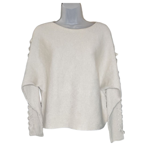 T Tahari Wom MD Long Sleeve Dolman Knit Sweater Lace Up Detail Crop Boxy Winter - Picture 1 of 9